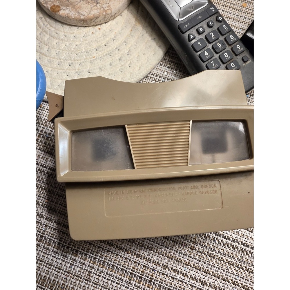 GAF View-Master Model L Viewer Tan Beige Vintage 3D Slide Toy Retro Collectible